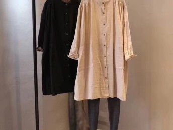 圖 外貿(mào)尾貨一手貨源廠家直批各種外貿(mào)品牌服裝 北京服裝 鞋帽 箱包